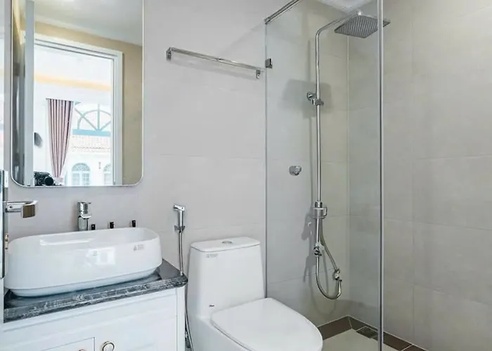 Sun - Pool, Walk To Beach, Upto 20 Pp Villa