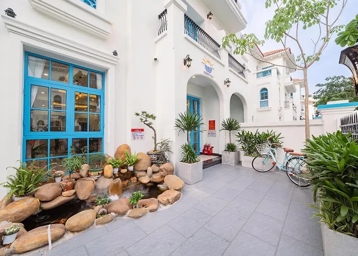 Villa Sun - Pool, Walk To Beach, Upto 20 Pp *