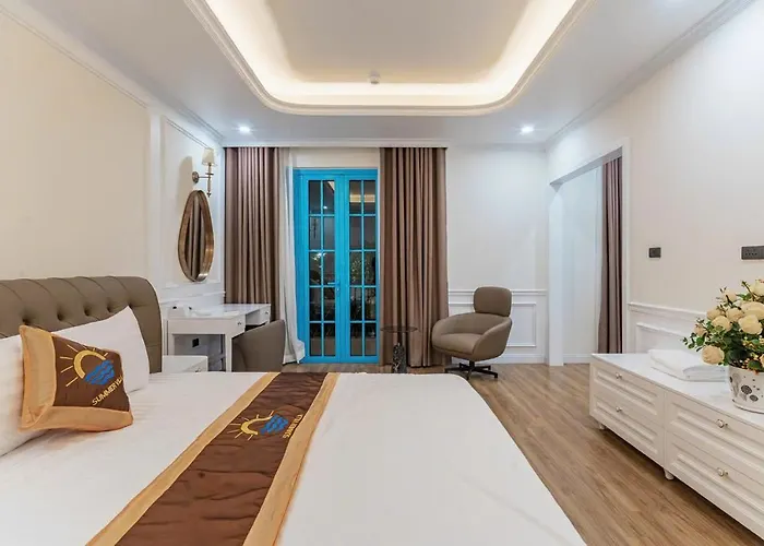 Villa Sun - Pool, Walk To Beach, Upto 20 Pp *