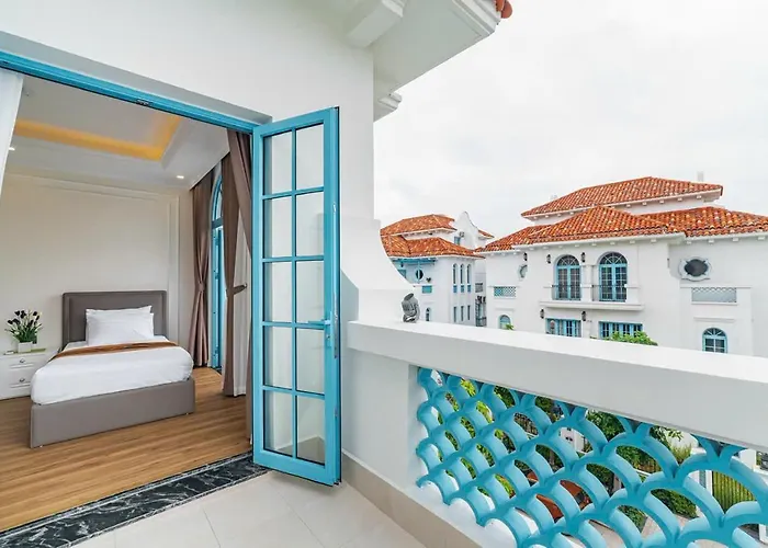 Sun - Pool, Walk To Beach, Upto 20 Pp Villa *