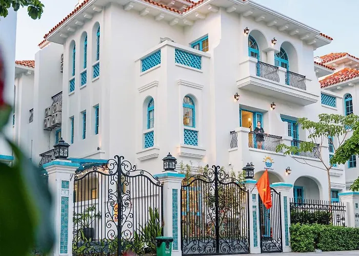 Sun - Pool, Walk To Beach, Upto 20 Pp Ha Long
